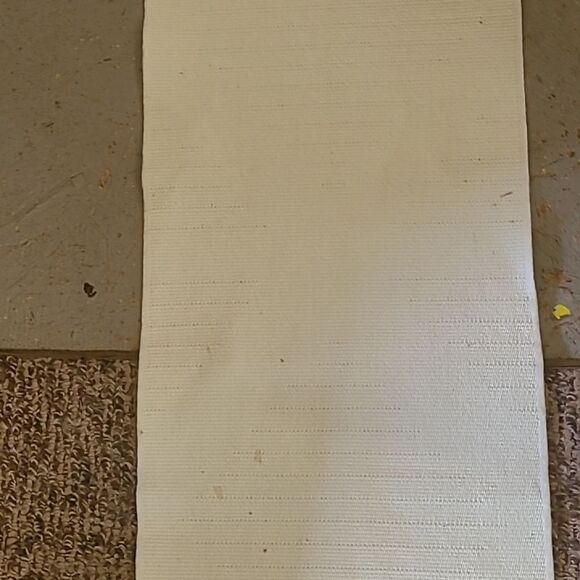 Jaquard  Table Runner - Picture 11 of 13